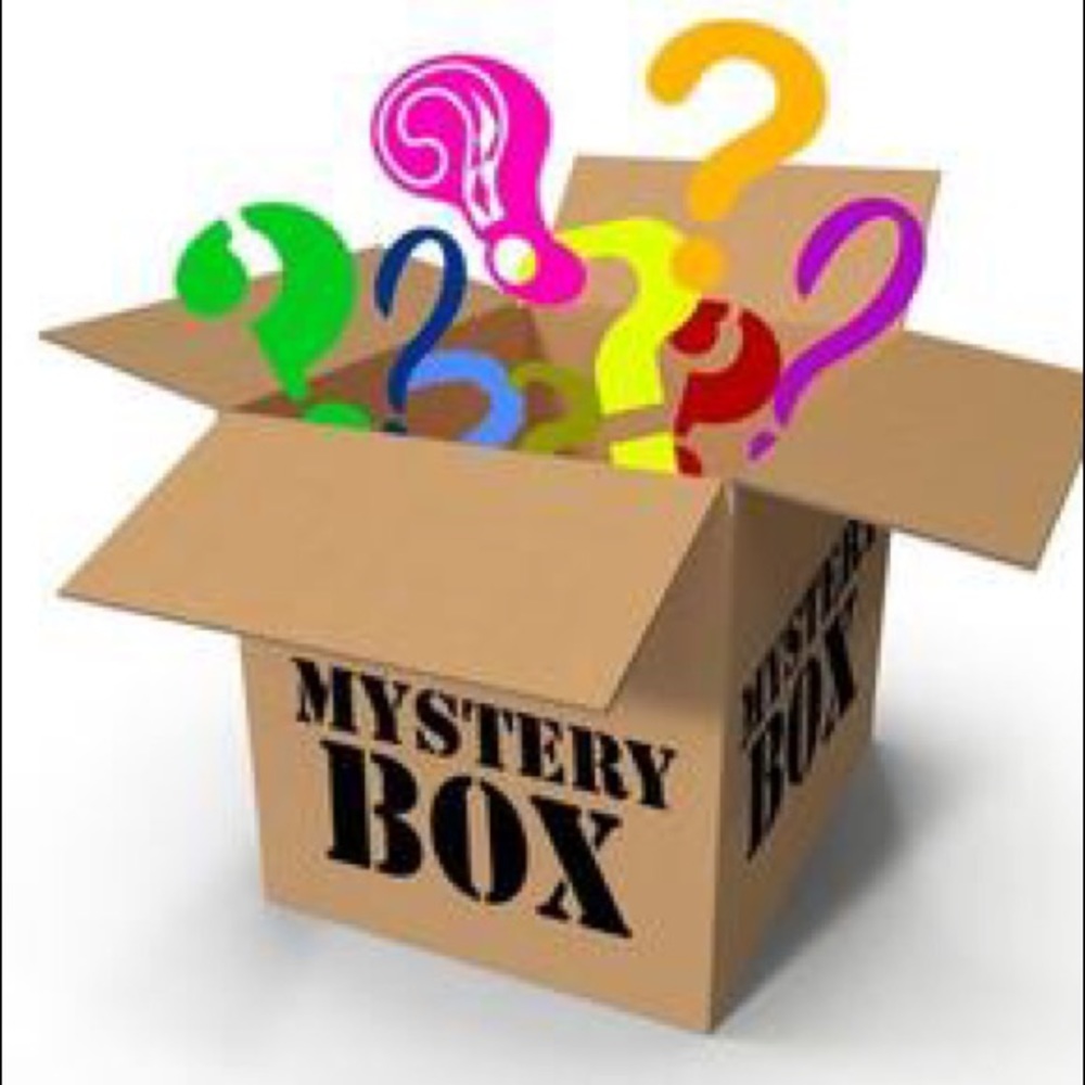 Women’s Small Assorted Box